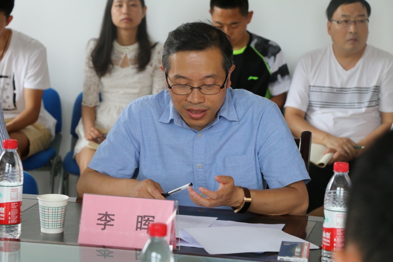 1英国上市公司365执行经理李晖致辞